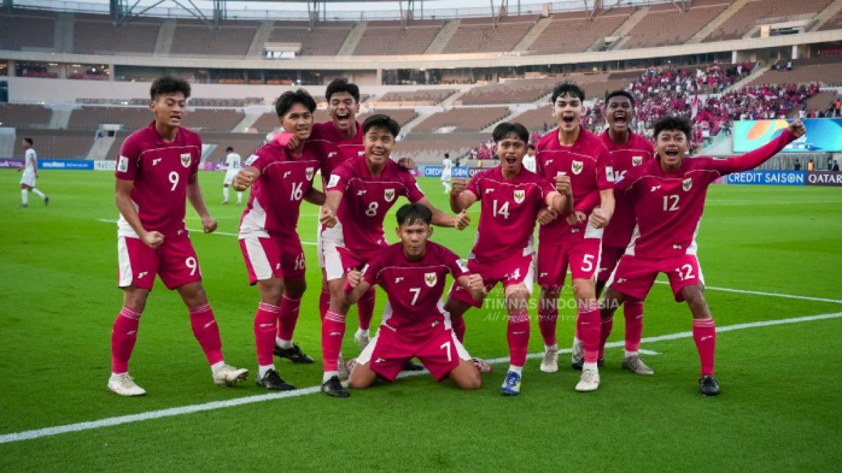 Aksi selebrasi para pemain Timnas U-17 Indonesia saat mencetak gol ke gawang Yaman pada Senin (7/4).