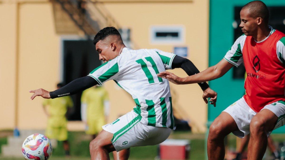 PSS SLEMAN - Potret sesi latihan terkini PSS Sleman pada laga lanjutan pekan ke-22 Liga 1 2024/2025 di Training Ground PSS Sleman, Kamis (6/2/2025).