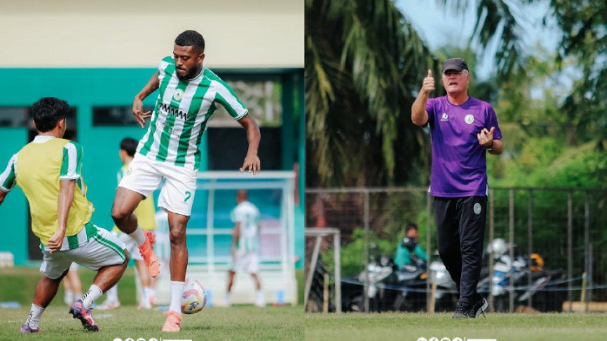 PSS Sleman - Potret sesi latihan PSS Sleman saat Marcelo Cirino pamer aksinya (kiri) dan pelatih PSS Sleman, Mazola Junior yang tengah memberikan instruksi saat sesi latihan di PSS Training Ground, lapangan Macanan, Prambanan, Kamis (30/1/2025).
