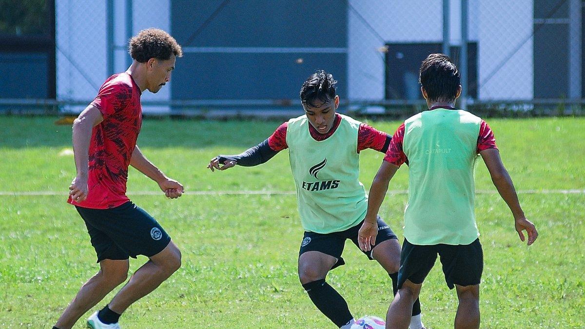 Sesi latihan terkini Arema FC jelang hadapi Bali United, Rabu, 29 Januari 2025.