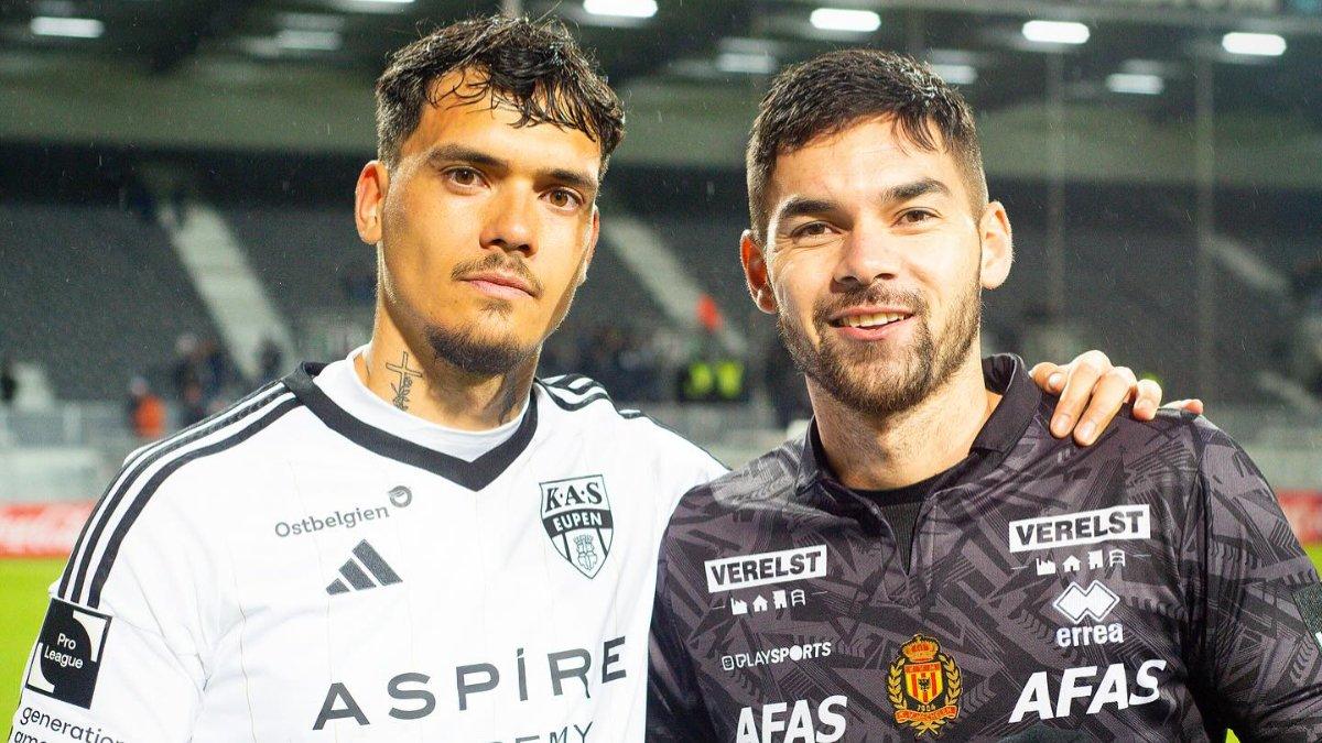 Potret dua bek Timnas Indonesia, Shayne Pattynama (kiri) dan Sandy Walsh (kanan) yang bereuni dalam laga KAS Eupen vs KV Mechelen pada Minggu, 4 Februari 2024 lalu.