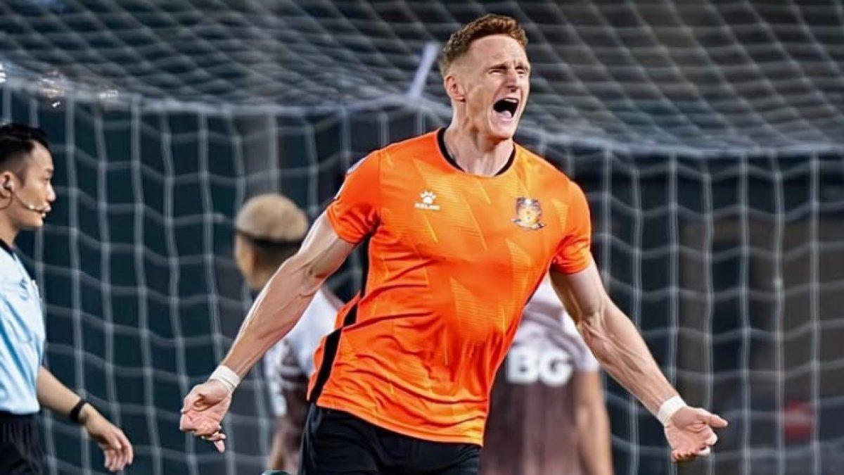 RUMOR TRANSFER PERSIJA JAKARTA - Selebrasi calon kuat bestie Gustavo Almeida di lini depan Persija Jakarta milik Hougang United.