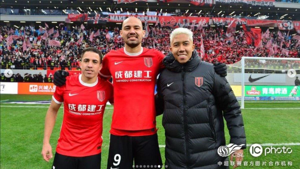 Sosok Felipe Silva (Tengah) menjadi rekomendasi Jakmania kepada Persija Jakarta jelang bursa transfer paruh kedua Liga 1 2023.