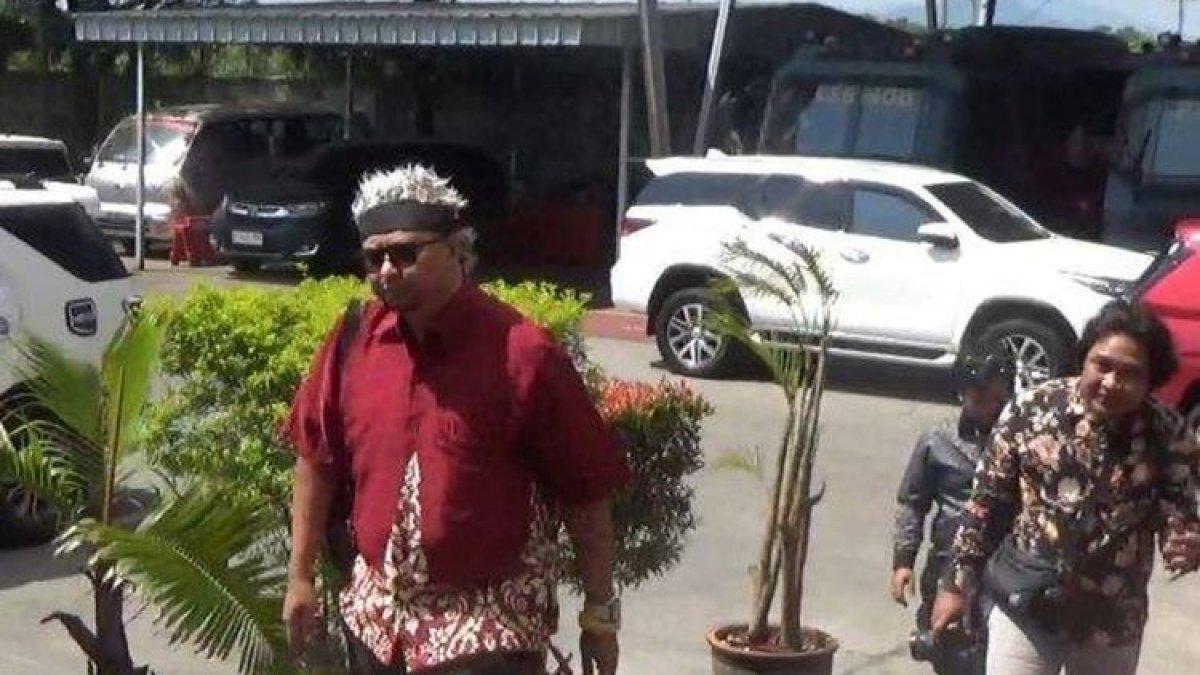 Sutradara film Vina: Sebelum 7 Hari, Anggy Umbara dan Produser Dheeraj Kalwani, mendatangi Ditreskrimum Polda Jabar, Kamis (6/6/2024). Keduanya diperiksa berkenaan kasus Vina Cirebon yang diangkat menjadi film.