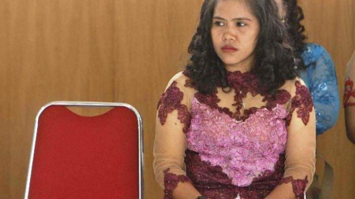 Terpidana mati Mary Jane kenakan kebaya saat persidangan