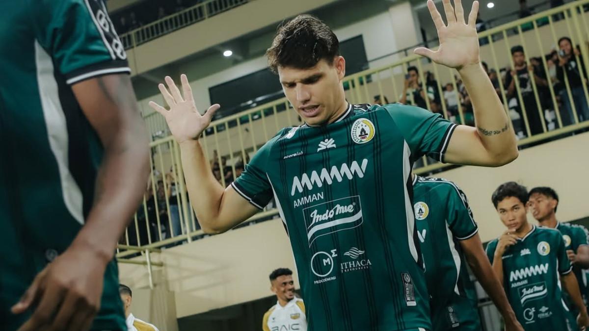PROFIL - Sosok Vico Duarte saat memasuki lapangan untuk bertanding ketika masih membela PSS Sleman (19/4/2025).