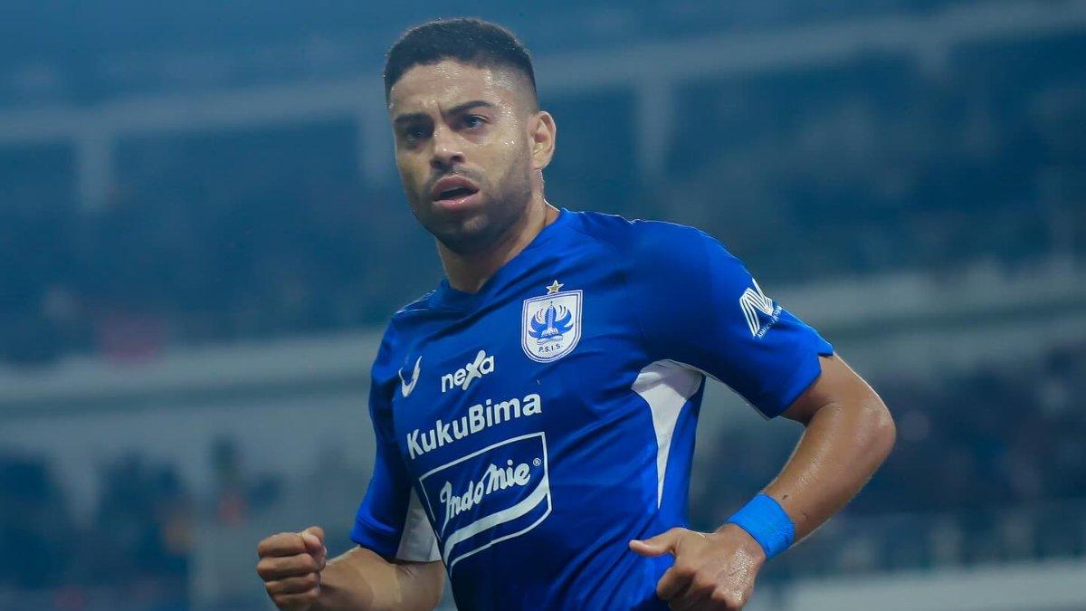 Winger PSIS Semarang, Vitinho saat laga melawan Persija Jakarta di Stadion Jatidiri, Semarang, Minggu 29 Oktober 2023.
