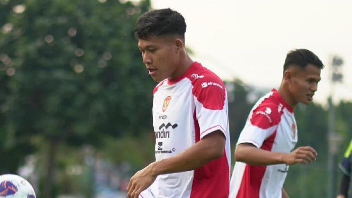 PROFIL PEMAIN - Wahyu Prasetyo saat melakoni sesi latihan di Timnas Indonesia. Wahyu Prasetyo catat statistik mengesankan saat Timnas Indonesia tahan imbang Australia di Stadion Utama Gelora Bung Karno, Jakarta, Selasa (10/9/2024).