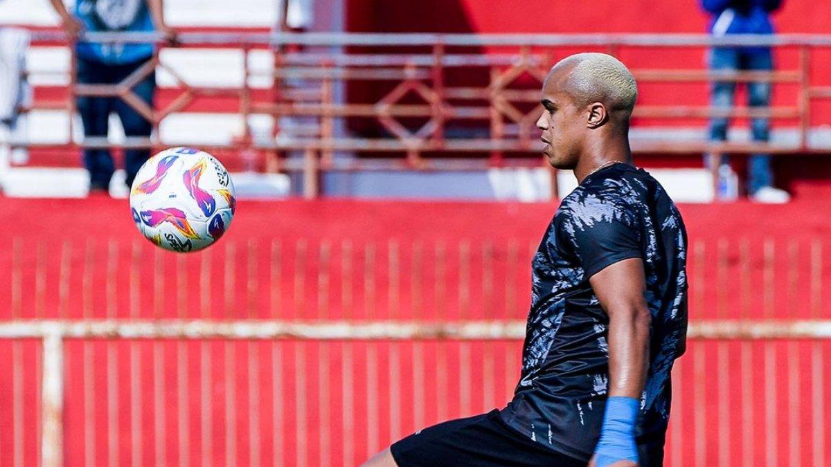Potret gelandang serang Arema FC asal Brasil, Wiliam Marcilio jelang laga melawan Dewa United di pekan perdana Liga 1 2024, Senin (12/8).