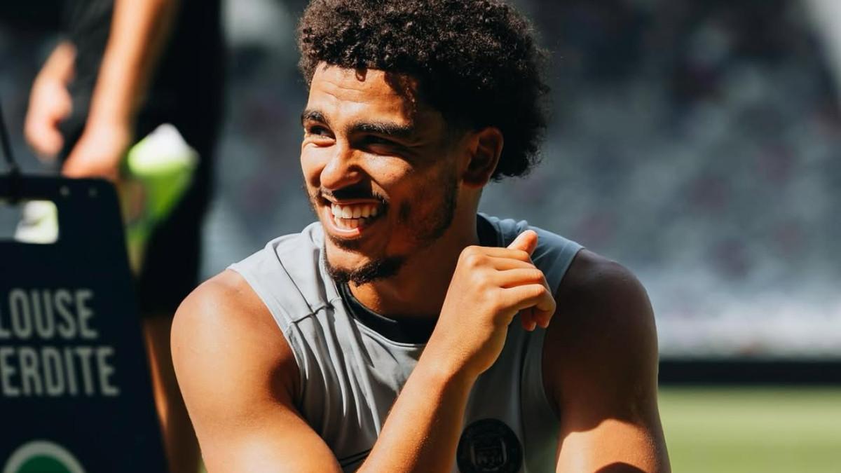 BURSA TRANSFER - Sosok Zakaria Aboukhlal ketika berlatih untuk timnya, FC Toulouse (6/7/2025).