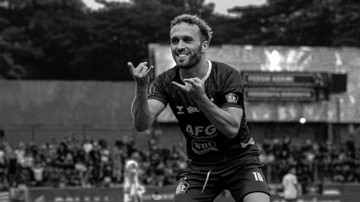 BURSA TRANSFER LIGA 1 - Ze Valente ketika memperkuat Persik Kediri di Liga 1 2024/2025. Ze Valente pamit dari Persik Kediri.
