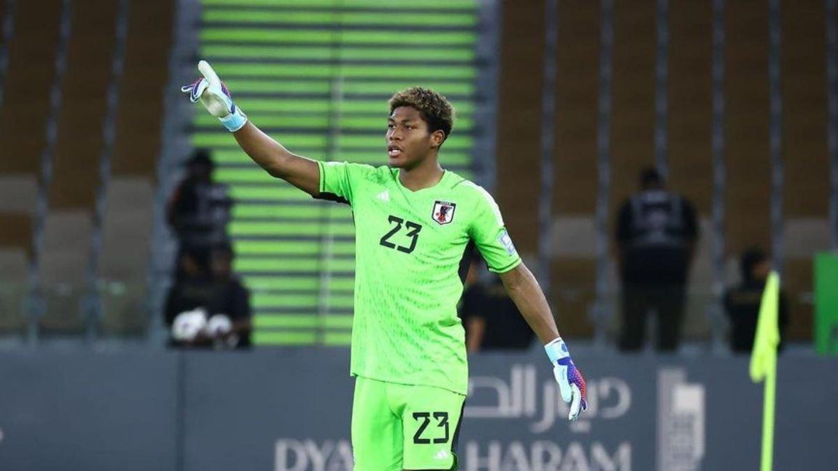 Potret Zion Suzuki, kiper Timnas Jepang di Piala Asia 2023.