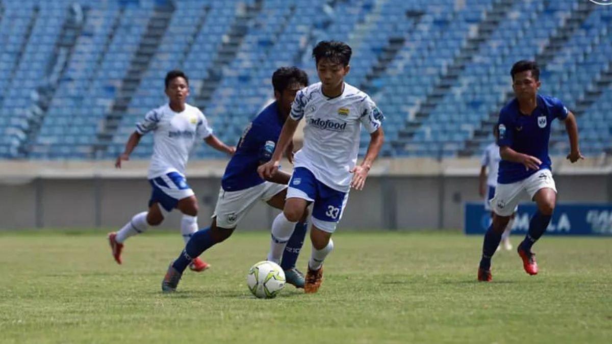 Sosok Adzikry, pemain muda Persib Bandung yang tuai pujian