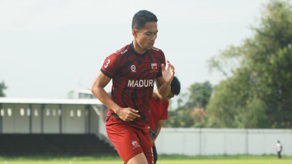 Bek Madura United, Reva Adi.