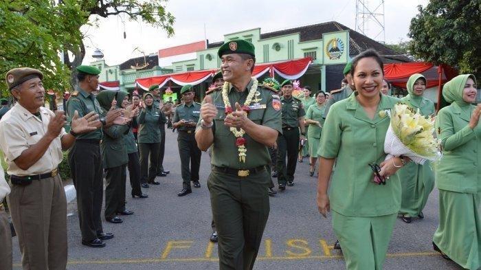 Brigjen TNI Maruli Simanjutak saat menjabat sebagai Danrem 074/Warastratama Surakarta