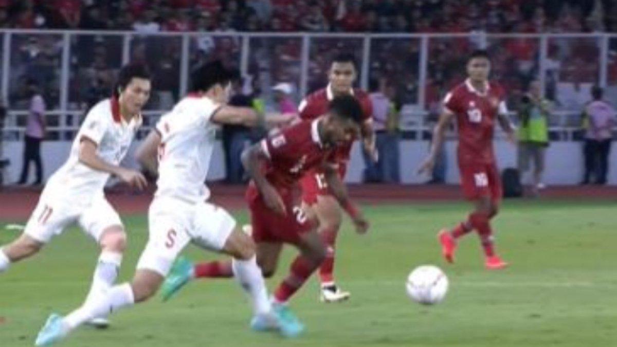 Cuplikan pertandingan Timnas Indonesia vs Vietnam di semifinal Piala AFF 2022, Jumat (6/1/2023) di Stadion Utama Gelora Bung Karno.