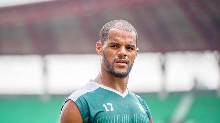 David da Silva saat masih membela Persebaya Surabaya.