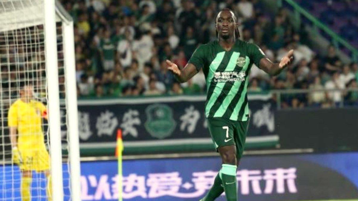 Potret penyerang andal klub China, Zhejiang FC Deabeas Owusu-Sekyere, Persib bandung patut waspada.