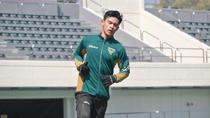 Pratama Arhan kala melakoni sesi latihan bersama Tokyo Verdy. 