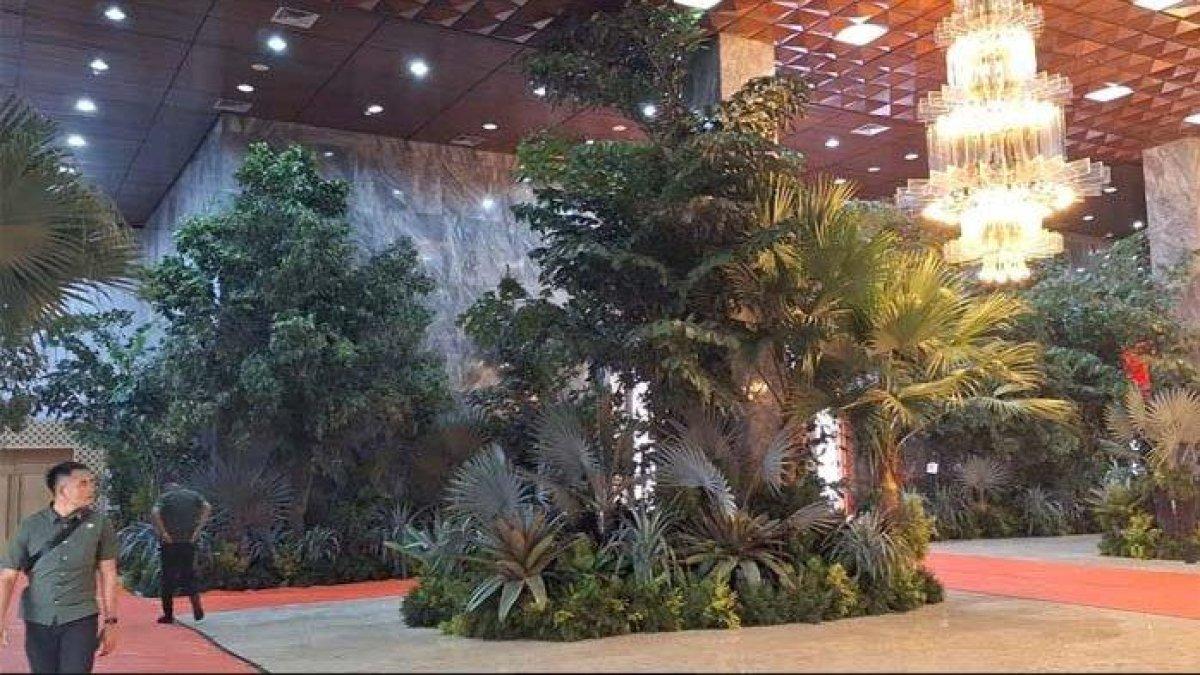 Tata ruang Gedung MPR Senayan Jakarta mengambil tema hijau, didesain langsung anak tunggal Presiden terpilih Prabowo Subianto, Ragowo Hediprasetyo Djojohadikusumo alias Didit Hediprasetyo, Sabtu (19/10/2024).