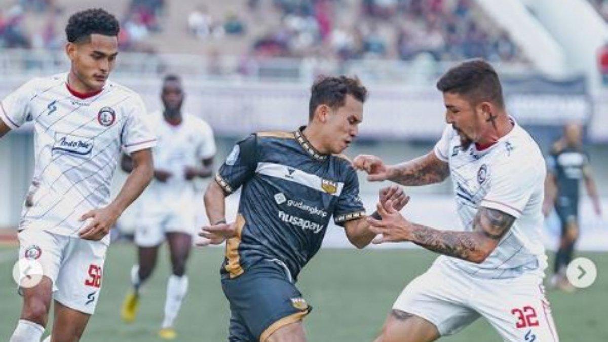 Cuplikan laga Dewa United vs Arema FC dalam lanjutan pekan perdana Liga 1 2023/2024 di Stadion Indomilk Arena, Tangerang, Banten pada Minggu (2/7/2023).