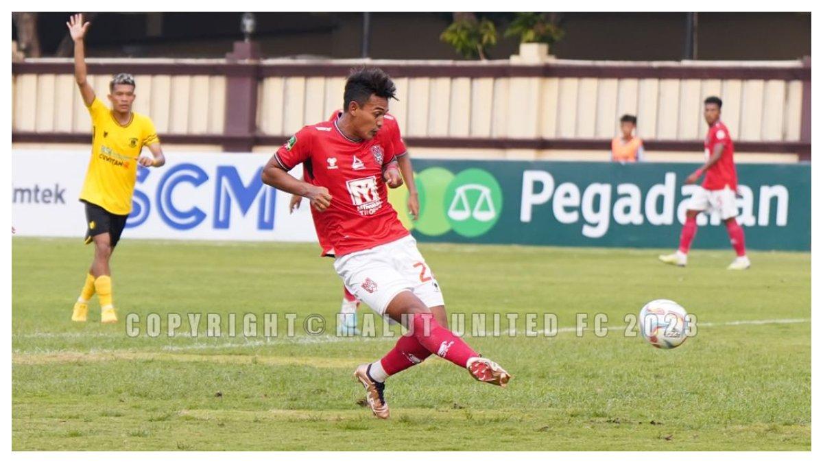 Foto. foto gol dari hari nur yulianto yang membawa malut united fc meraij kemenangan