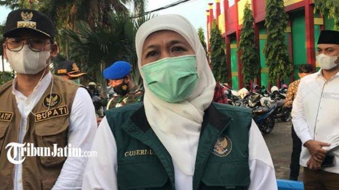 Gubernur Jatim Khofifah Indar Parawansa saat diwawacara di Stadion Gelora Bangkalan, Jumat (18/6/2021).