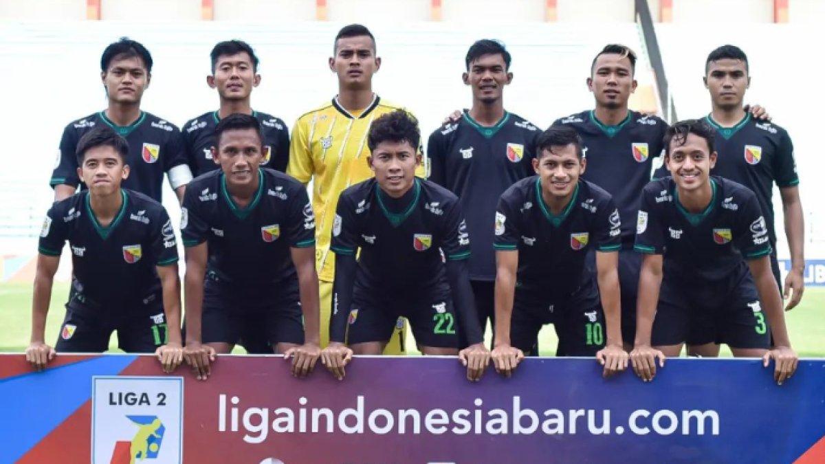 Skuad Persikab Bandung pada gelaran Liga 2 2022, Haykal Alhafiz (baris paling depan kanan nomor punggung 3). Profil Haykal Alhafiz, pemain Timnas U-22 Indonesia bidikan PSIS Semarang.