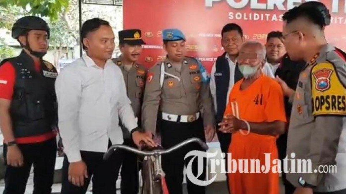 Kapolres Trenggalek, AKBP Gathut Bowo Supriyono memberikan keterangan dalam press release ungkap kasus pencabulan anak di bawah umur, Senin (13/11/2023).