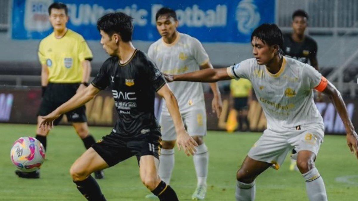 Cuplikan laga Dewa United Vs Arema FC adalah laga lanjutan di pekan ke-18 Liga 1 2024/2025.