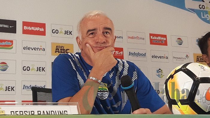 Mario Gomez dalam sesi jumpa pers sebelum pertandingan di Graha Persib, Jalan Sulanjana No 17, Jumat (11/5/2018).