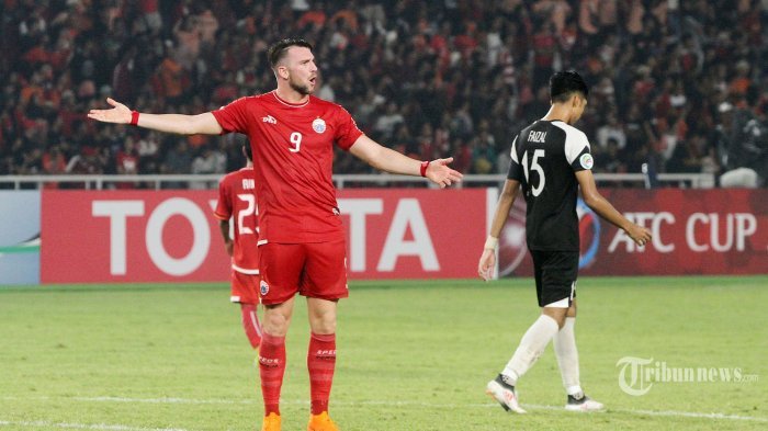 Ekspresi Pemain Persija Jakarta Marko Simic saat pertandingan lanjutan piala AFC 2018 melawan Home United di Stadion Utama Gelora Bung Karno, Senayan, Jakarta Pusat, Selasa (15/5/2018). Persija dipermalukan dikandang sendiri dengan skor akhir 1-3 oleh Home United. Tribunnews/Jeprima