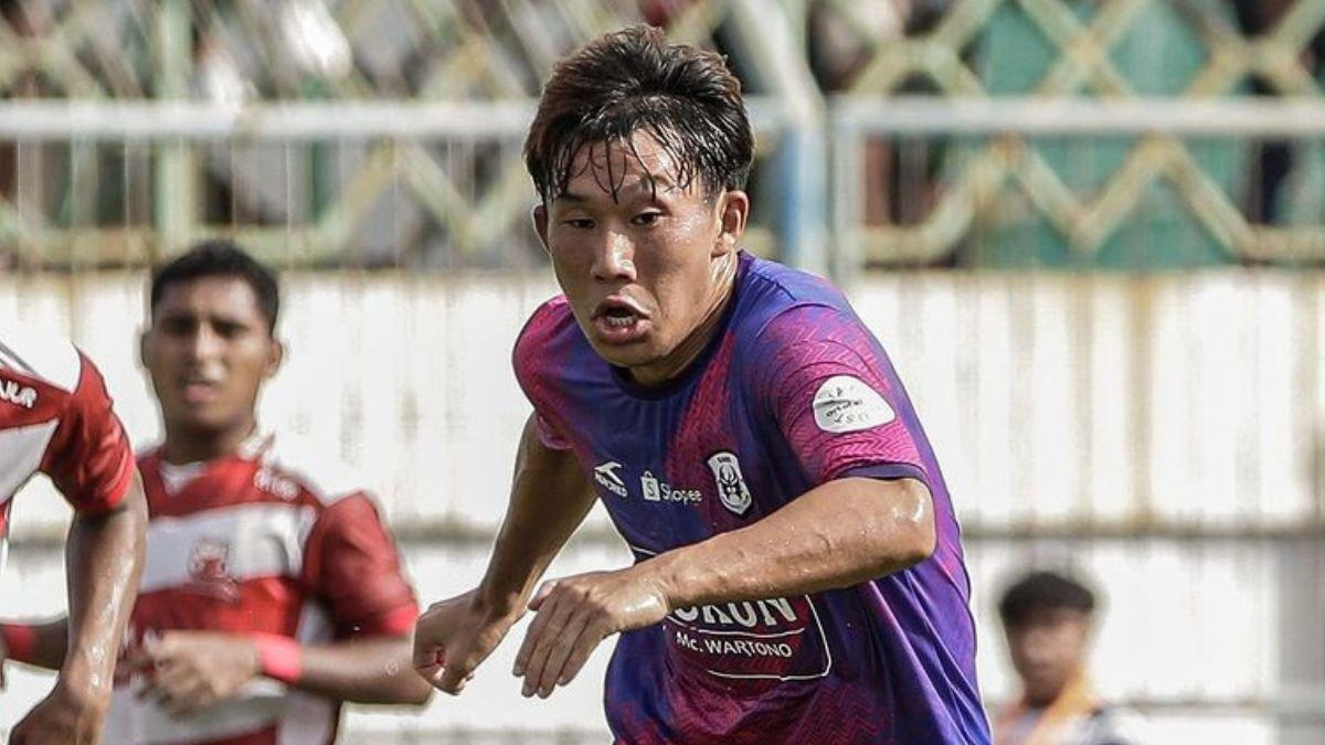 Penampilan Mitsuru Maruoka pada pekan ke-24 Liga 1 2023/2024 di Stadion Gelora Bangkalan, Madura, Selasa (6/2/2024).