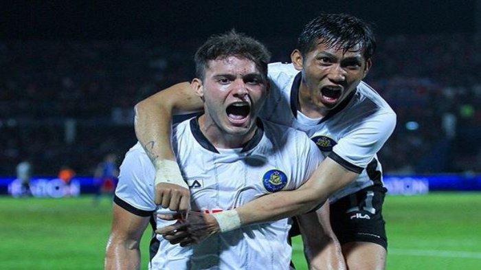 Patrick Cruz saat bertanding memperkuat Pahang FA