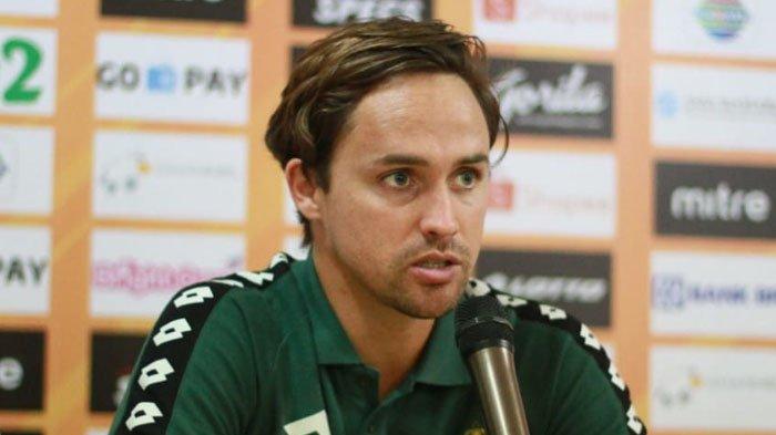 Pelatih Bhayangkara FC, Paul Munster