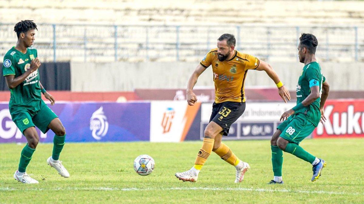 Potret motor serangan baru Bhayangkara FC yang langsung gacor di Liga 1 2022, Matias Mier.