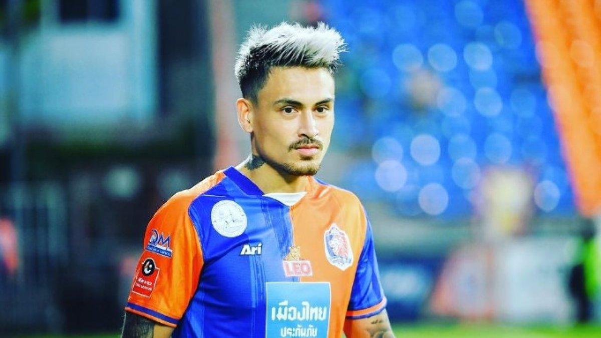 Phillip Roller dikaitkan dengan Persija Jakarta dan Bali United, seusai kedapatan mengikuti akun keduanya.