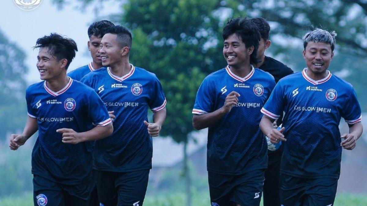 Potret sesi latihan terbaru Arema FC, Rabu (3/5/2023).Terbaru, Arema FC kabarnya hendak mendatangkan bek setinggi hampir 2 meter.