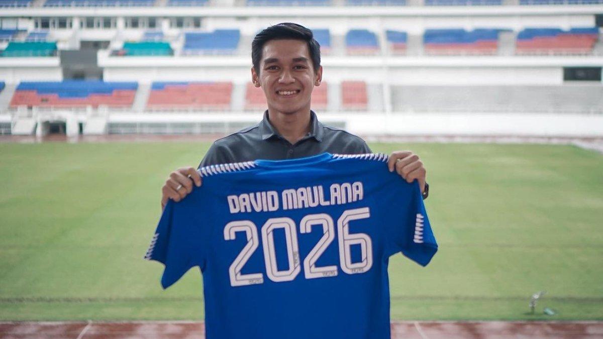 PSIS Semarang melalui Instagram resmi sang pemilik, yaitu Yoyok Sukawi mengumumkan bahwa Septian David Maulana diberi perpanjangan kontrak hingga 2026 mendatang.