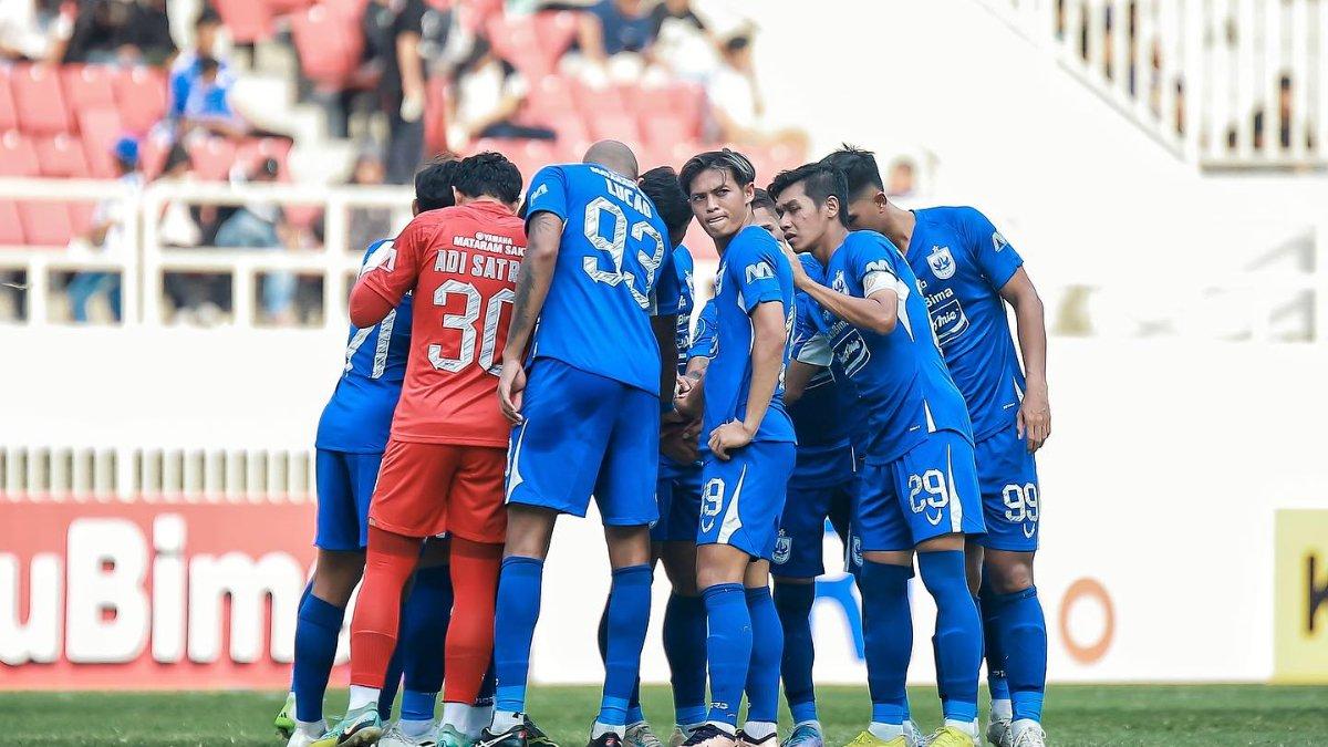 Potret skuad PSIS Semarang saat menjamu Borneo FC di pekan kelima Liga 1 2023.