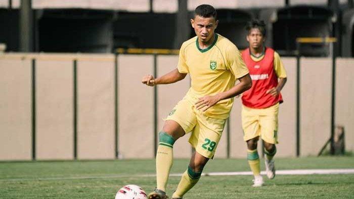 Rivaldi Bawuo saat latihan. Terbaru, Rivaldi Bawuo memutuskan tidak memperpanjang masa trial di Persebaya Surabaya melalui akun instagram pribadinya, @rivaldybawuoh pada Senin (26/4/2021).