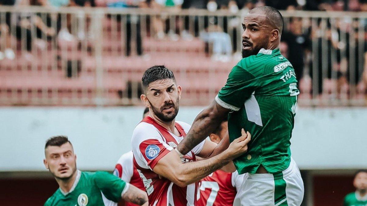 Cuplikan laga PSS Sleman vs Persis Solo dalam partai lanjutan pekan kedua Liga 1 2023/2024 di Stadion Maguwoharjo, Sleman, Yogyakarta pada Jumat (7/7/2023).