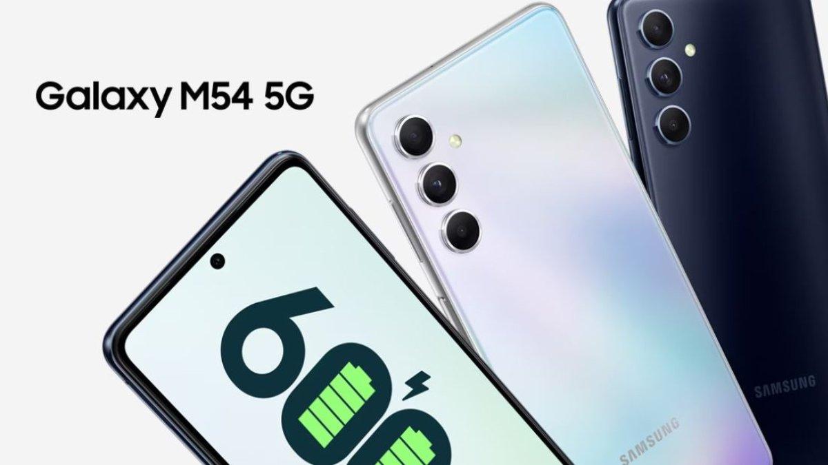 Tampilan Samsung Galaxy M54 yang hadirkan baterai jumbo 6000 mAh.
